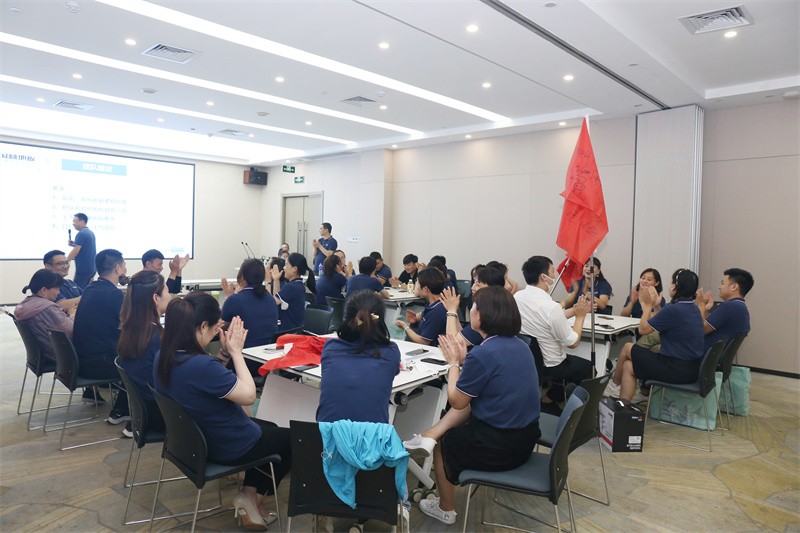 逆風(fēng)飛揚(yáng) 決戰(zhàn)7月——國林地板7月PK啟動大會