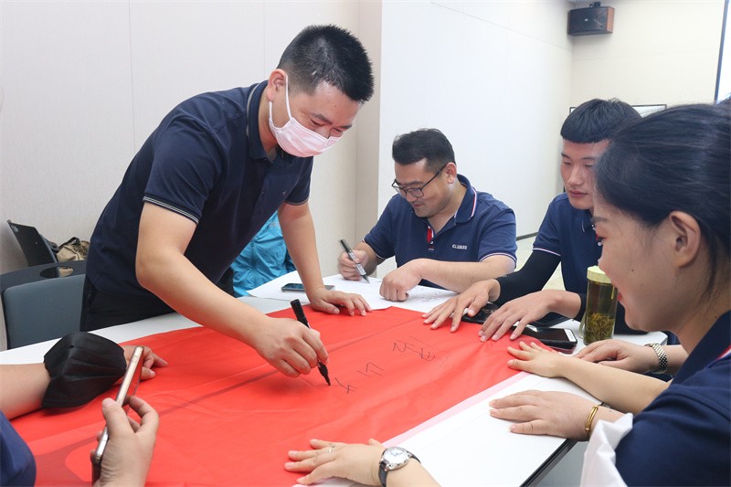 逆風(fēng)飛揚(yáng) 決戰(zhàn)7月——國林地板7月PK啟動大會